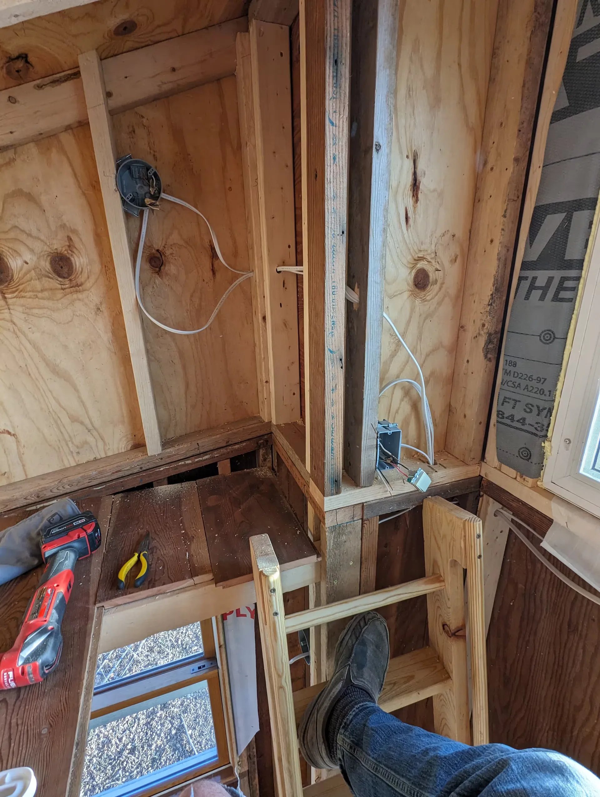 Wiring the light switch at the top of the loft ladder along with a light mount